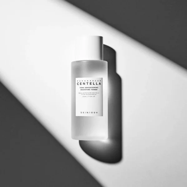 Skin1004 - Madagascar Centella Tone Brightening Boosting Toner 210m - Image 2